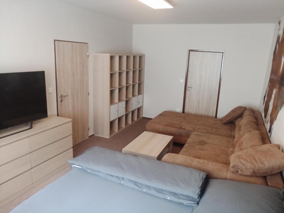 Kraliky Apartman Eksteriør billede